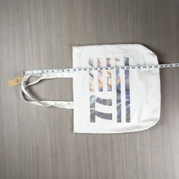 ✨HP✨American Eagle Outfitter AEO Metallic Holographic Canvas Tote Bag✨ - Picture 7 of 10